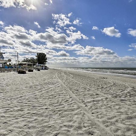 St Pete Condo With Heated Pool - Less Than 1 Mi To Beach! St. Pete Beach Kültér fotó