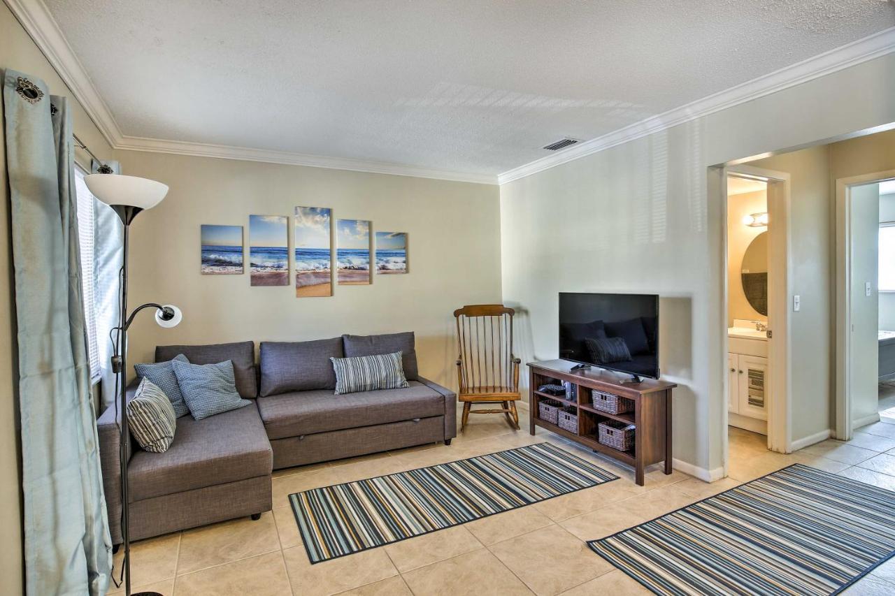 St Pete Condo With Heated Pool - Less Than 1 Mi To Beach! St. Pete Beach Kültér fotó
