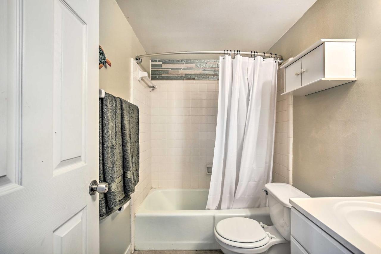 St Pete Condo With Heated Pool - Less Than 1 Mi To Beach! St. Pete Beach Kültér fotó